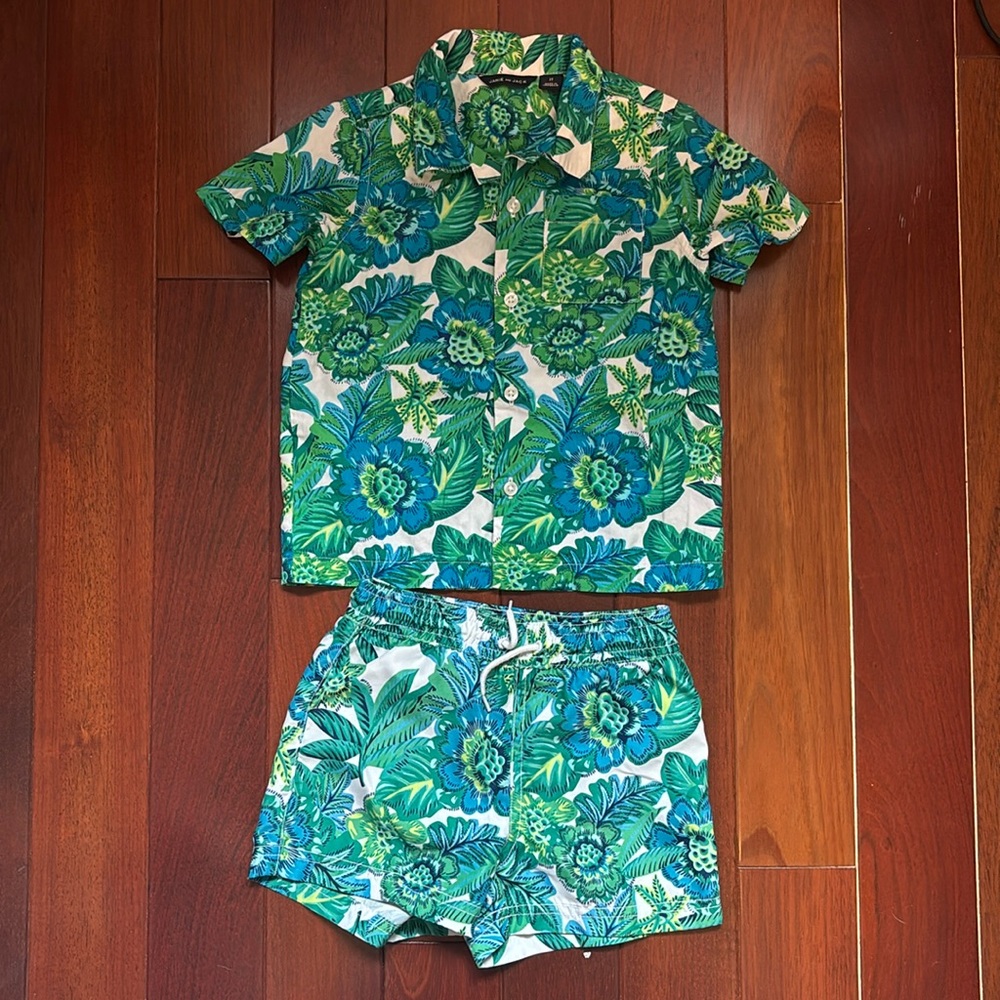 Tropical top and shorts set